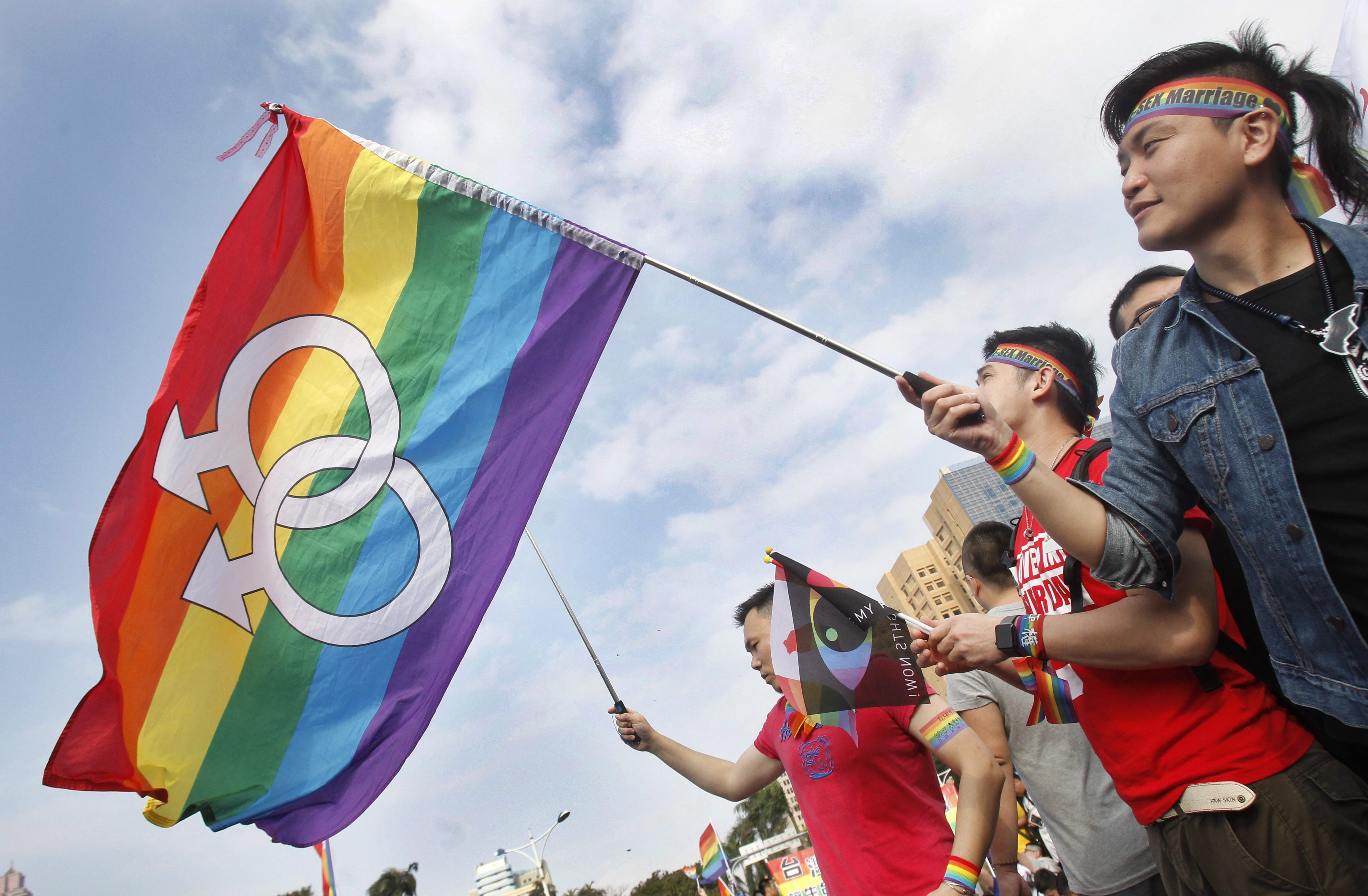 “我们是亚裔、同性恋、并深感自豪”