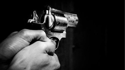 美国：14岁同志儿交小男友！狠父直接枪毙
