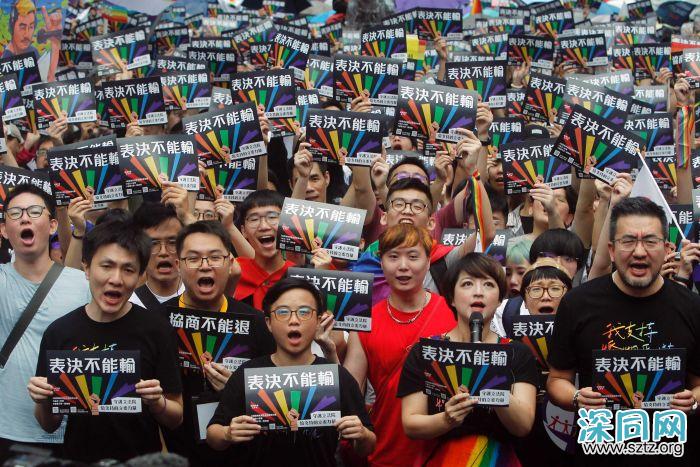 向世界宣告做自己——悉尼同性恋狂欢节中的华人