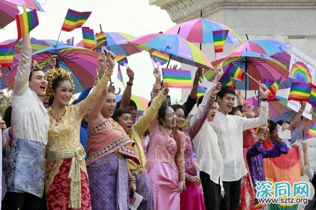 亚洲“同性天堂”观察报告：中国情侣更高调，变性人求职仍艰难