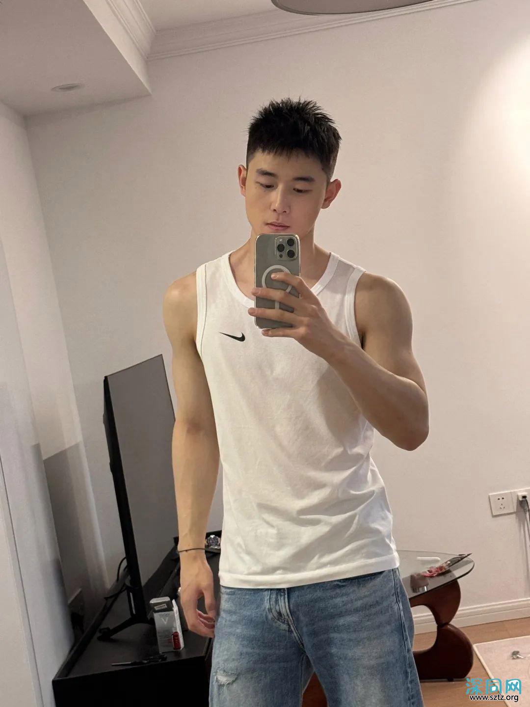 年度天菜帅哥榜Top15,总有让你心动的! 年度天菜帅哥榜Top15,总有让你心动的!