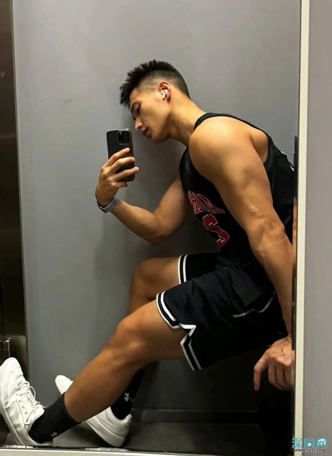 年度天菜帅哥榜Top15,总有让你心动的! 年度天菜帅哥榜Top15,总有让你心动的!