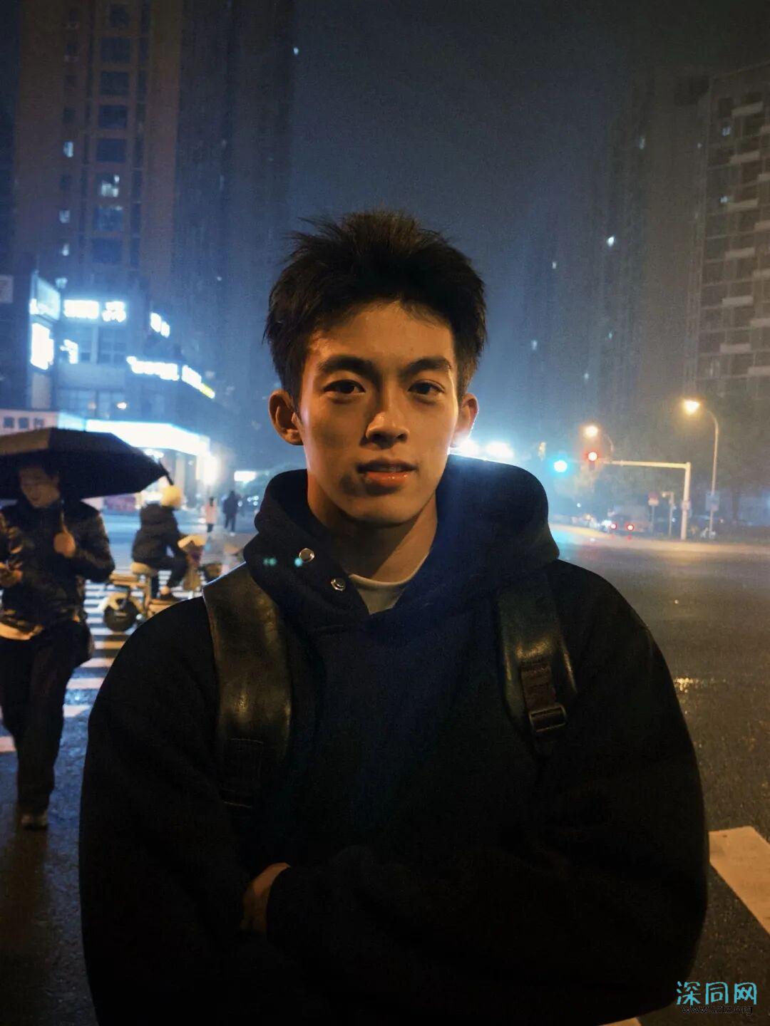 男大、私教、地陪，黑皮小哥他都是