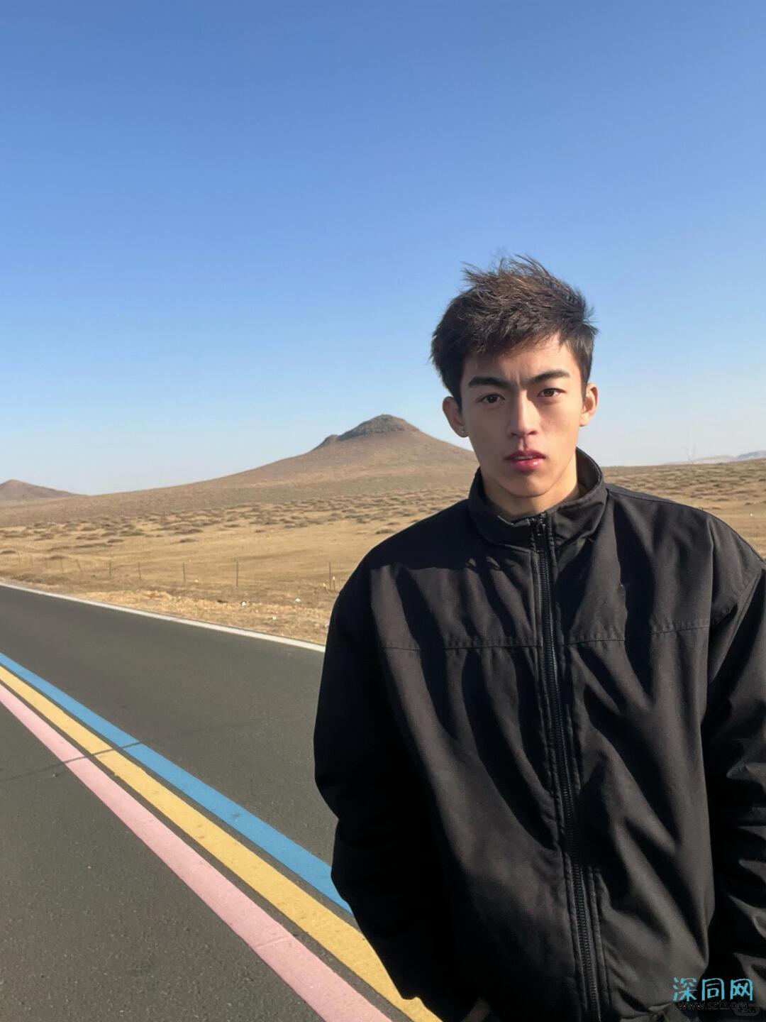 男大、私教、地陪，黑皮小哥他都是